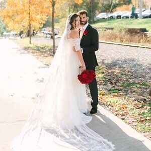 Meet your Posher, Kira